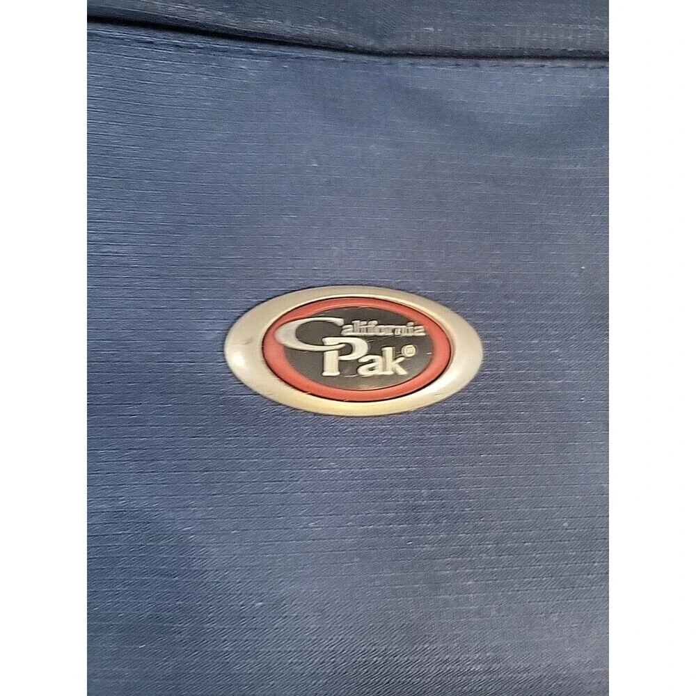 Cal Pak Blue Duffle Bag Travel Vacation Overnight Sports *Read